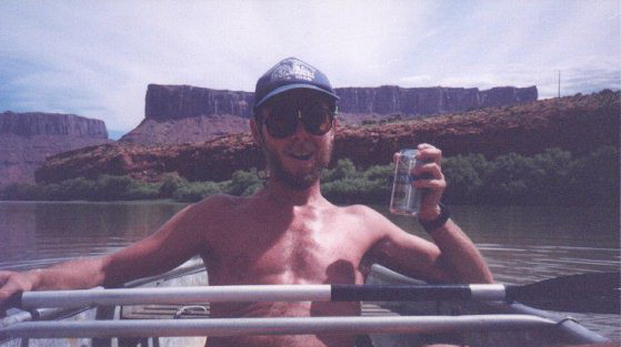 Beer break!  (but hanging on to the paddle!)