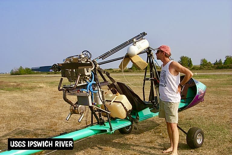 An unusual aviation adventure documented during the USGS and early digital-camera years.